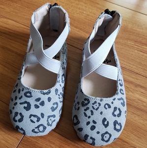 Monkey Feet 18-24 months animal print ballet flats
